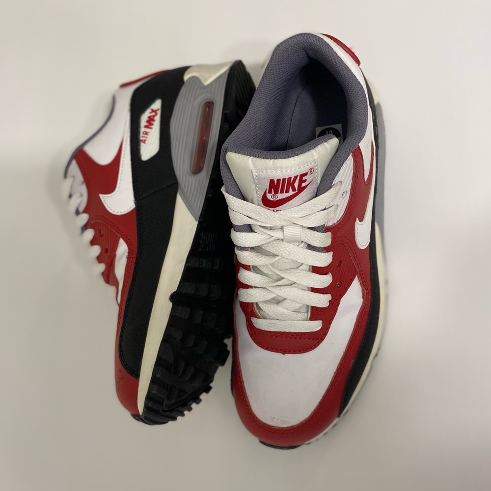 Nike Air Max 90 - Size 6Y (Fits Women’s 7.5)